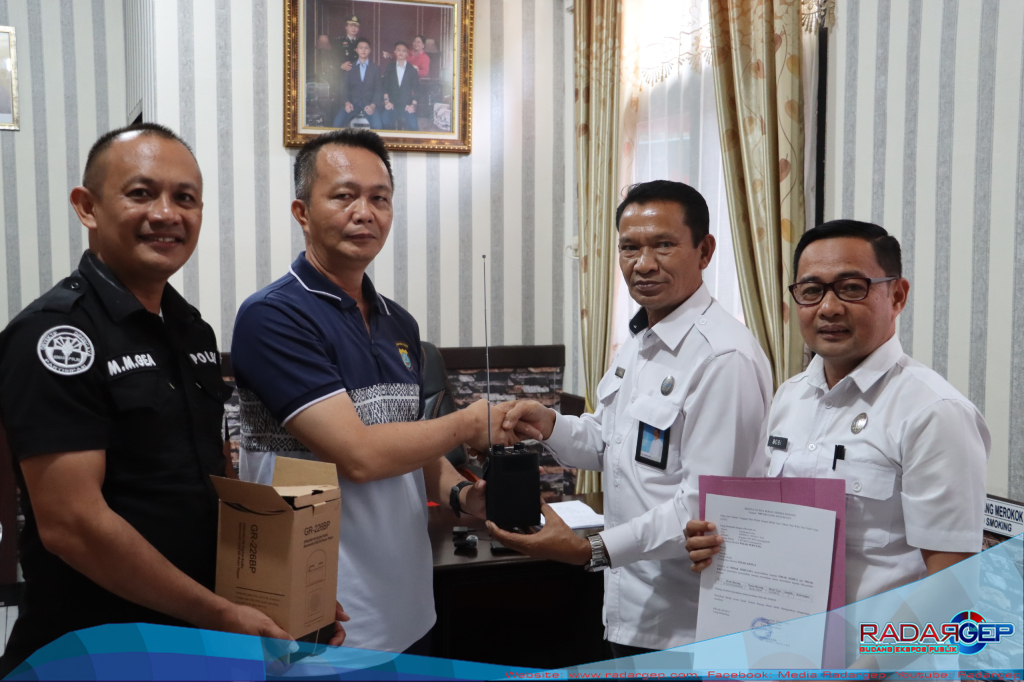 Polres Nias Terima Bantuan Radio DRM dari RRI Gunungsitoli